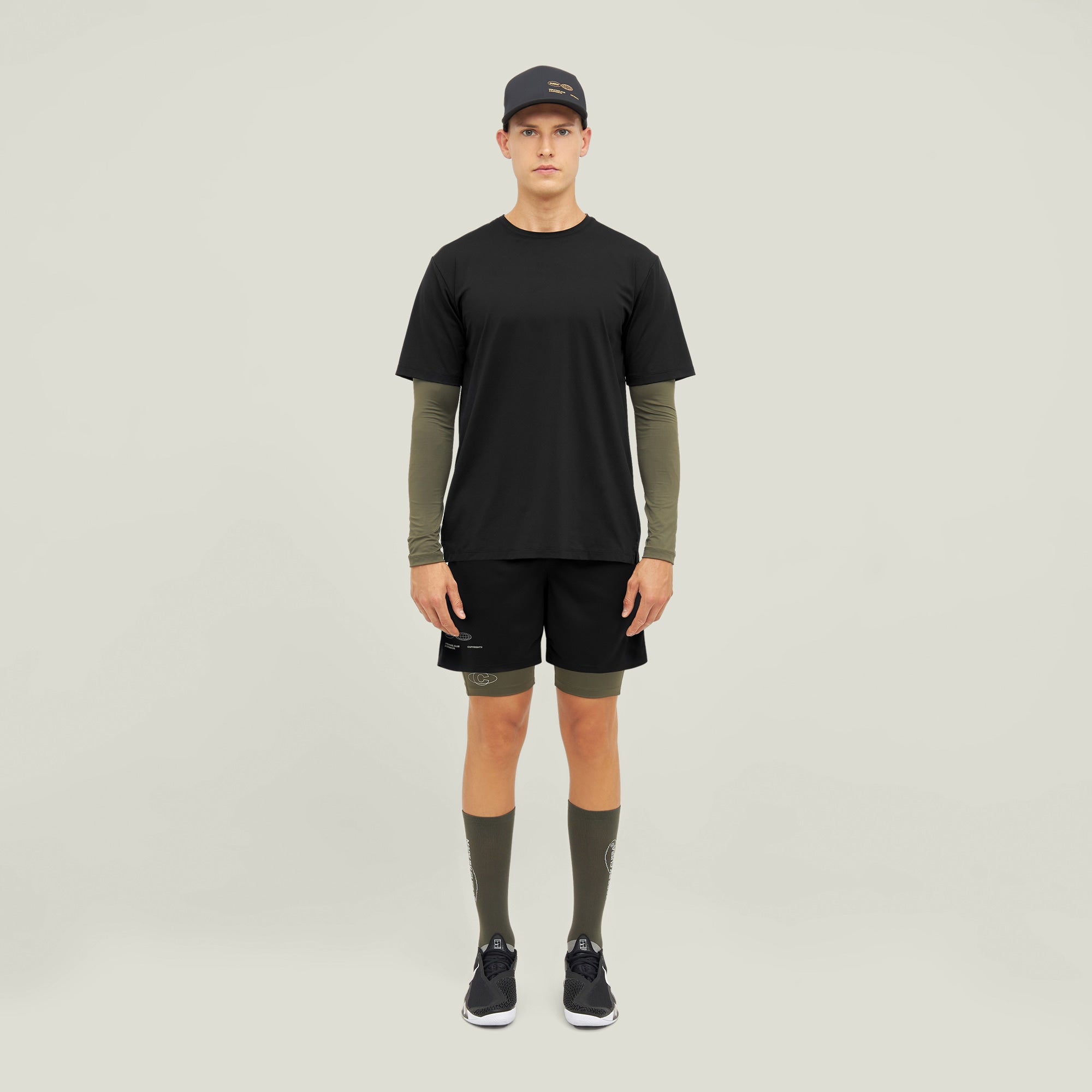 Oncourt Globe T-Shirt - Black
